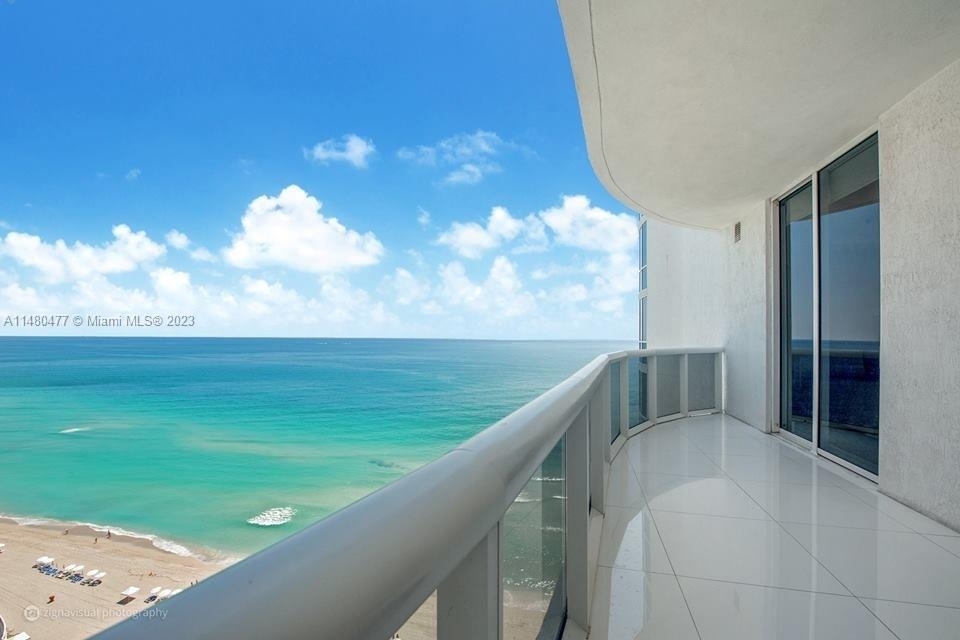 15811 Collins Ave - Photo 6