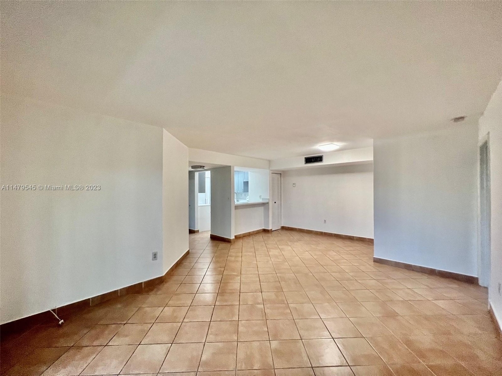 10755 Sw 108 Av - Photo 4