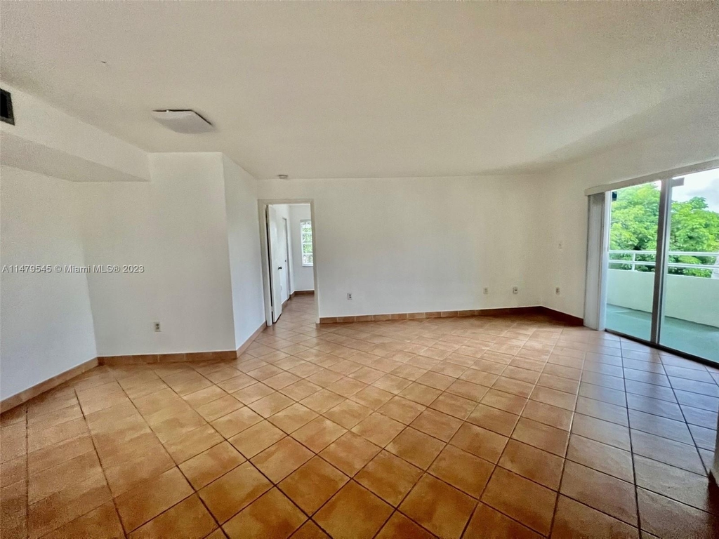 10755 Sw 108 Av - Photo 6