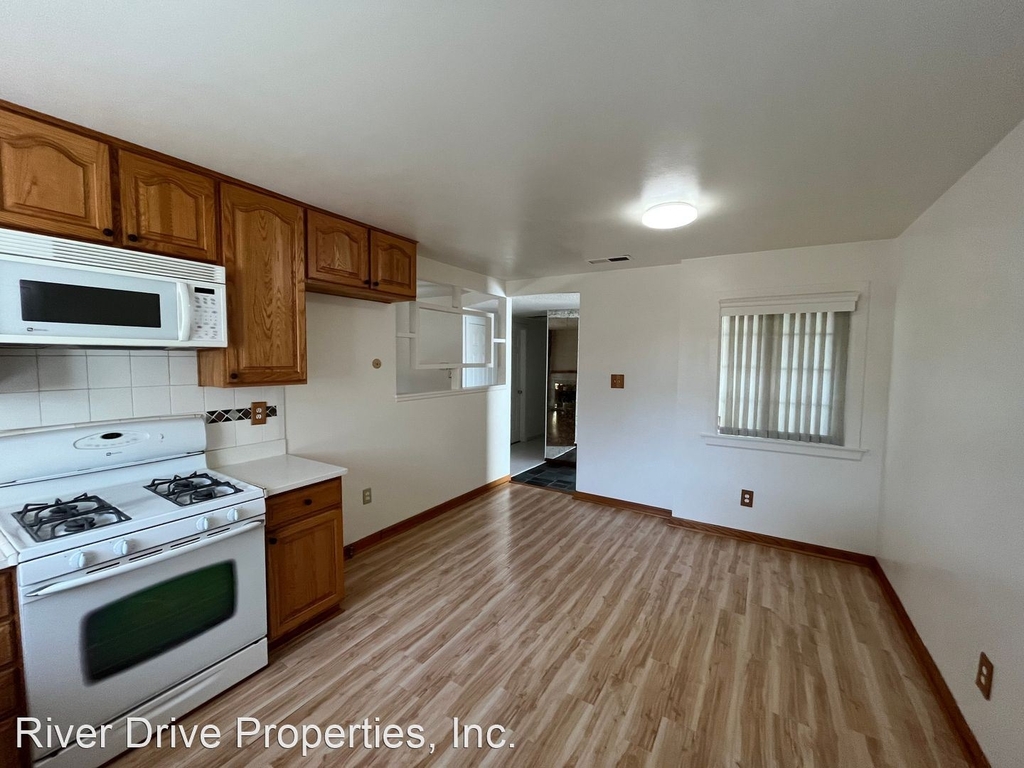 1309 Cardinal Street - Photo 11