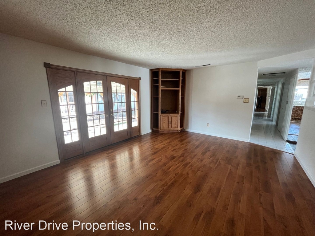 1309 Cardinal Street - Photo 13