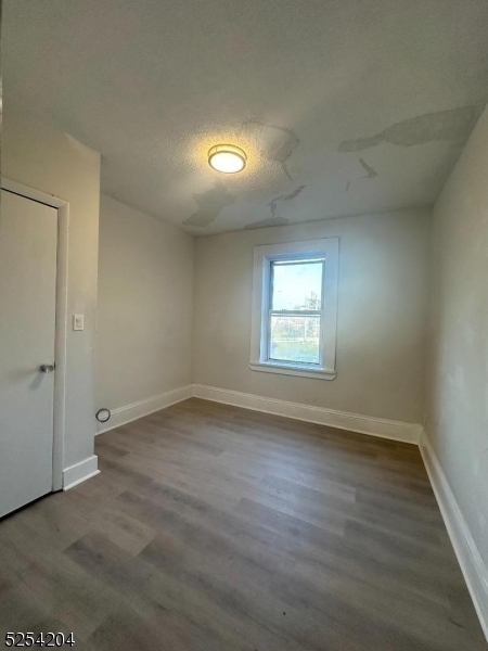 95 Spruce St - Photo 3