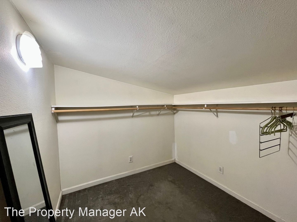 1211 Broadview Dr. - Photo 12