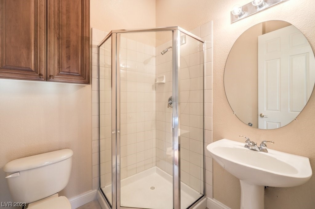 5685 San Florentine Avenue - Photo 16