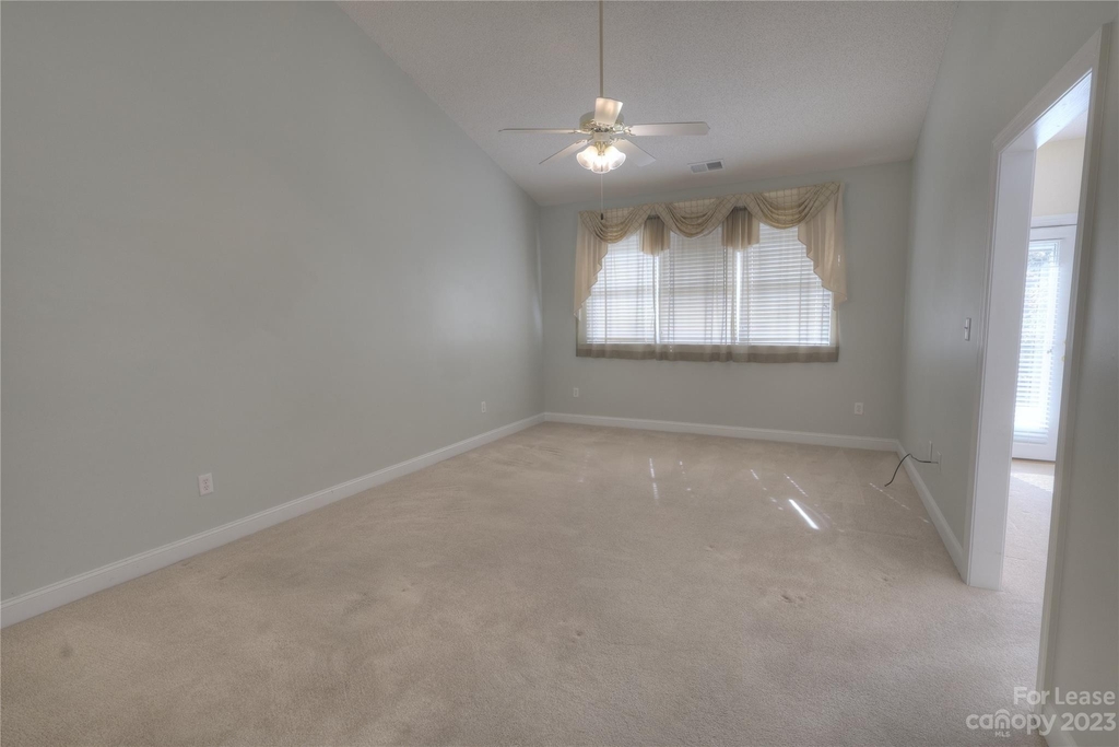 6260 Alyssum Place - Photo 12