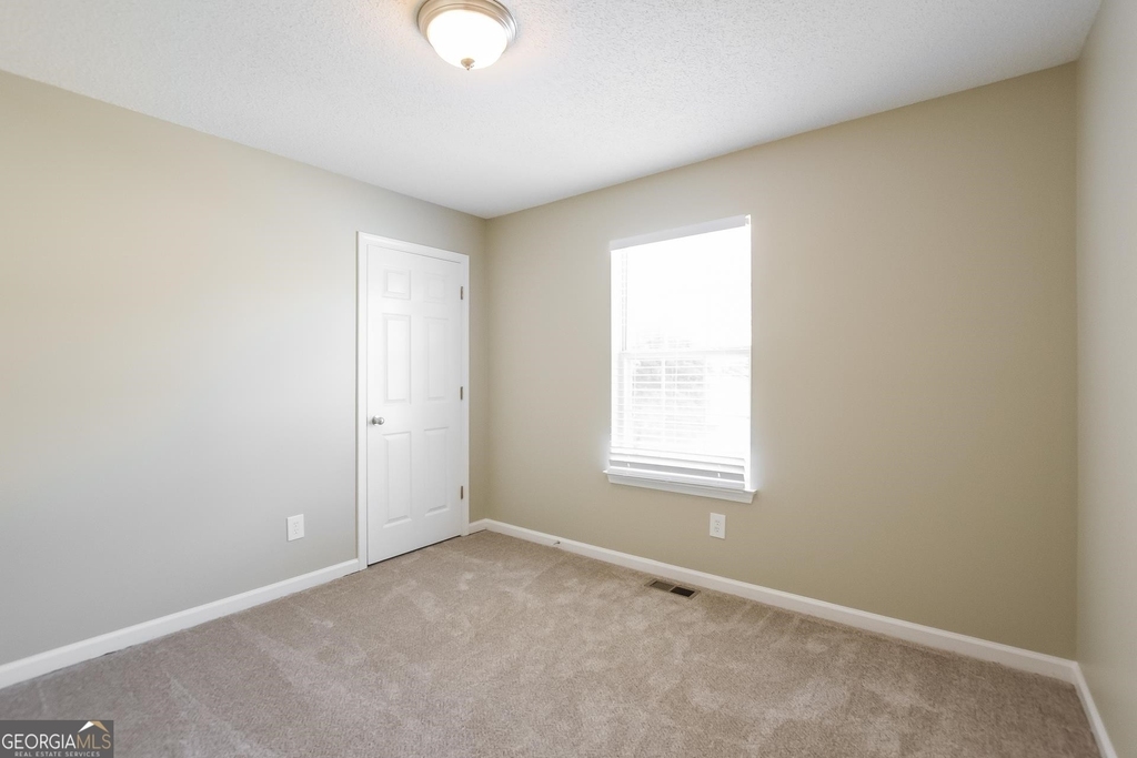 7370 Hunters Ridge - Photo 11