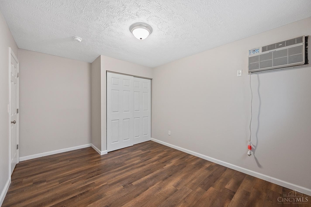 6210 Ridge Avenue - Photo 24