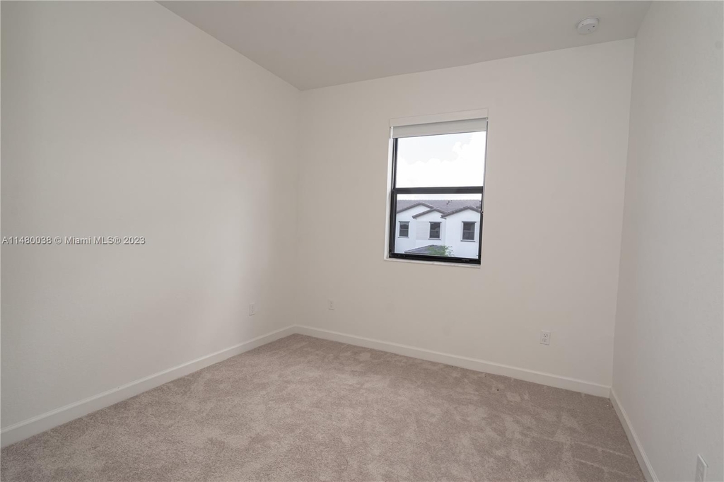 270 Sw 159 Pl - Photo 13