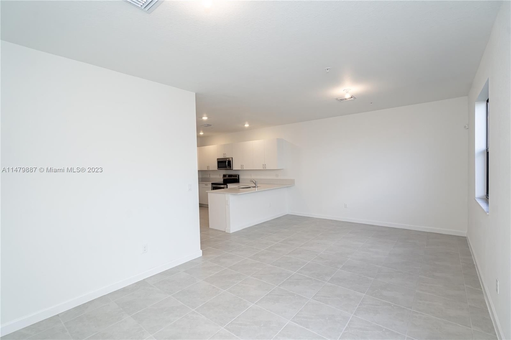 266 Sw 159 Pl - Photo 12