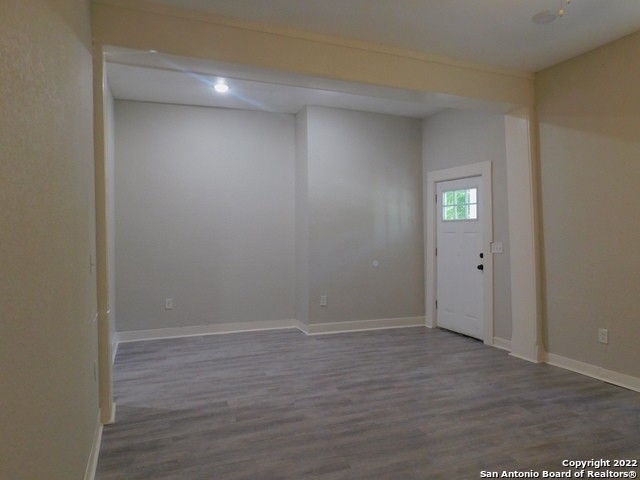 1004 W Gramercy Pl - Photo 2