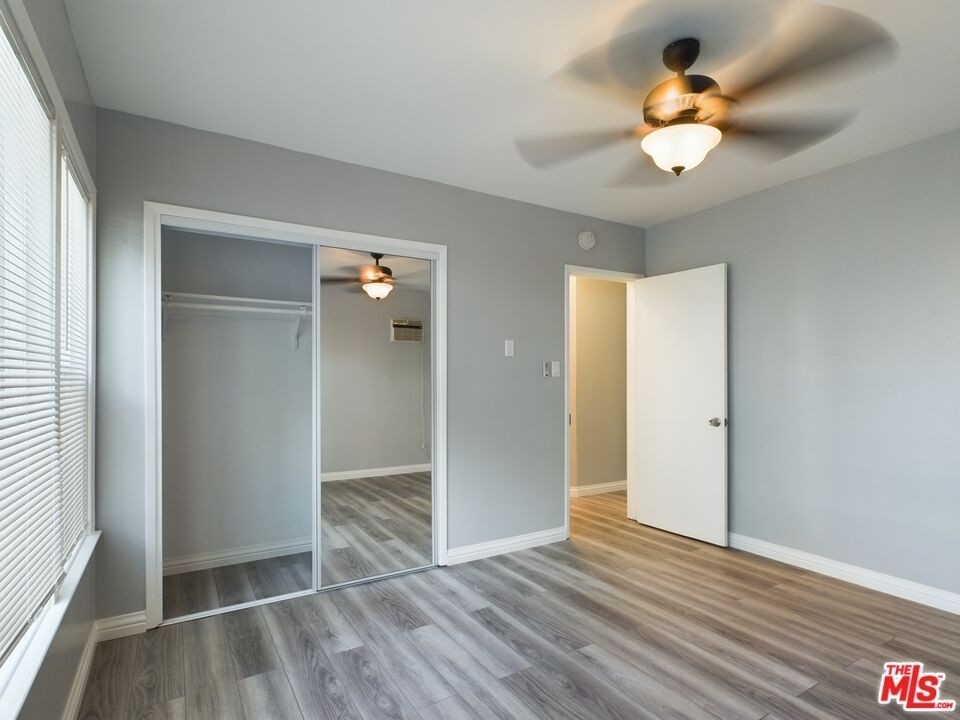 7528 Norton Ave - Photo 10