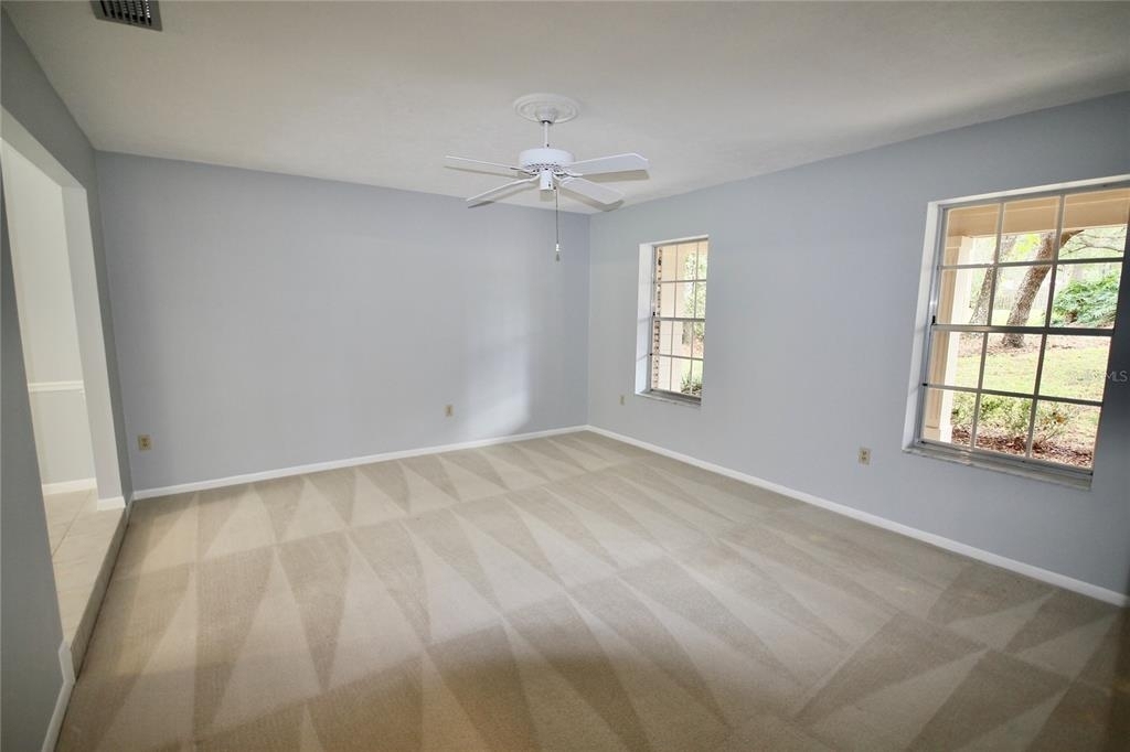 114 Wayland Circle - Photo 12