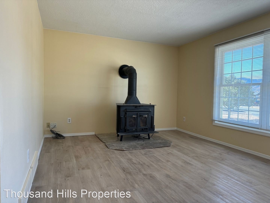 566 Trumbull Lane - Photo 1