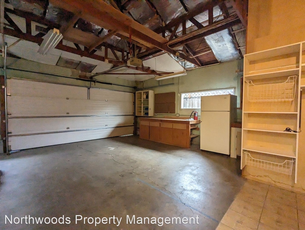 1764 Linwood St - Photo 22