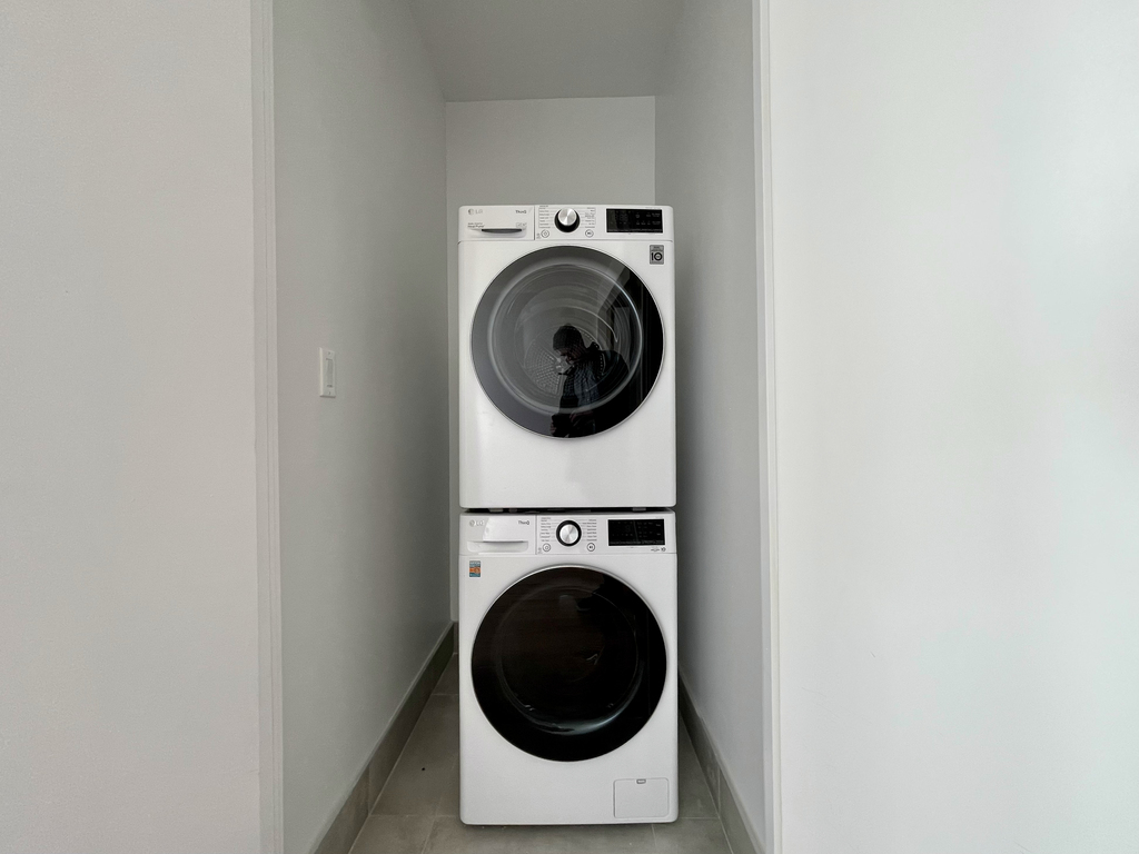 2801 Tilden Avenue - Photo 1