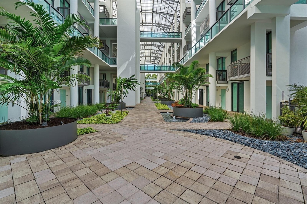 6000 Collins Ave - Photo 25