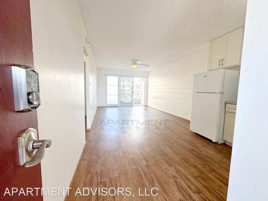 1130 Hassinger Street - Photo 3