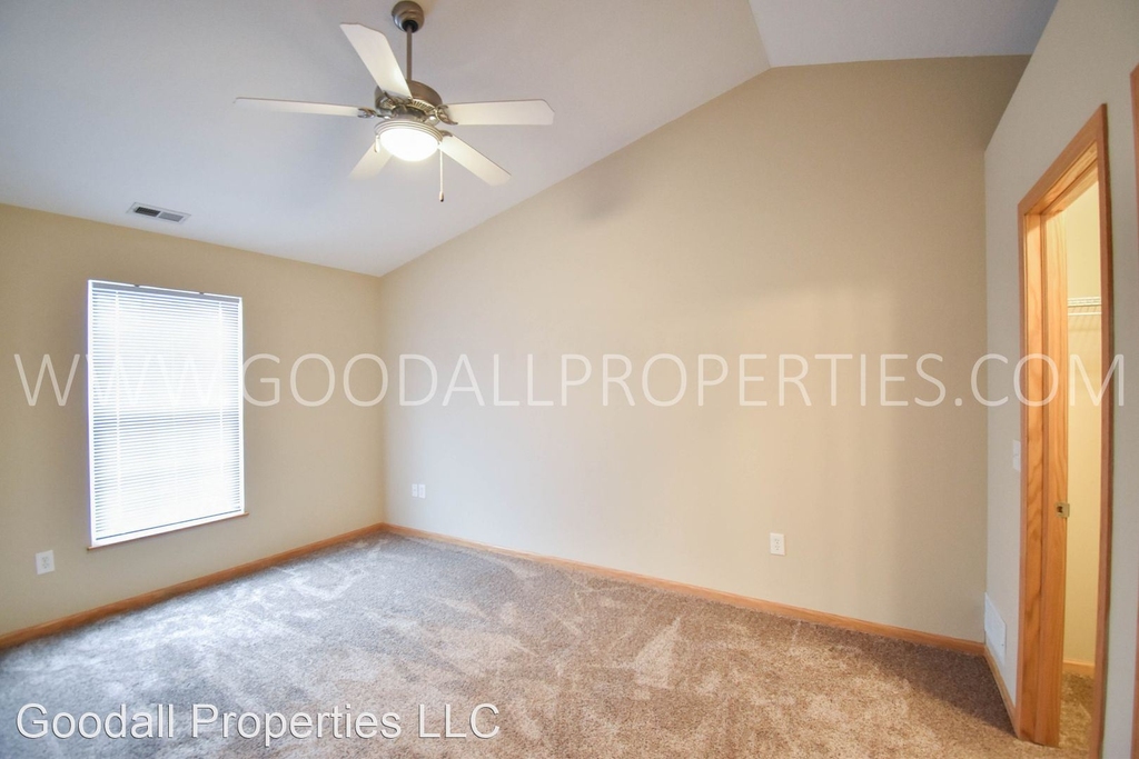 15404 Townsend Ave - Photo 13