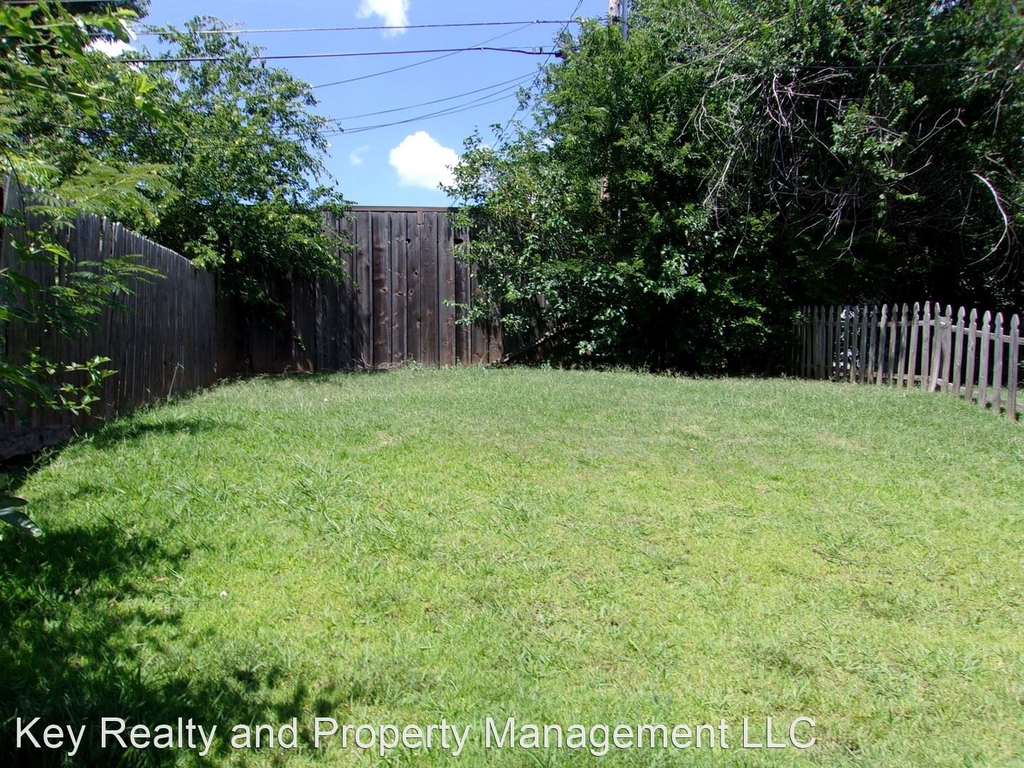 3613 Nw 51st St - Photo 22