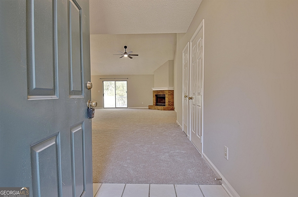 213 Baron Ct - Photo 5