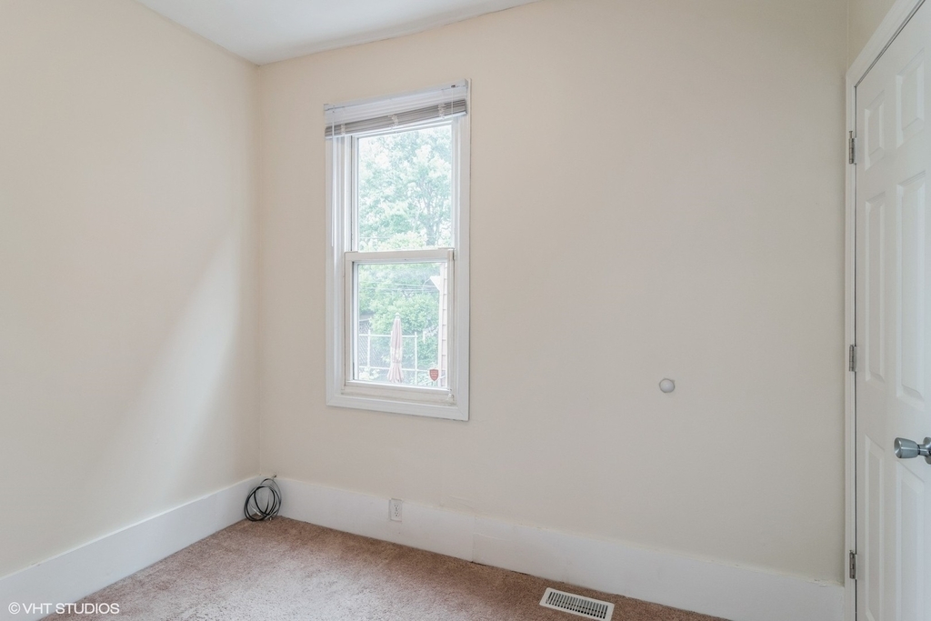 1021 Circle Avenue - Photo 7