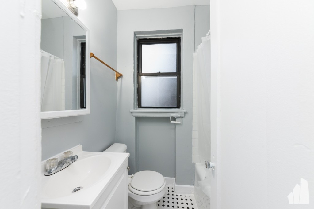 4735 N Beacon St - Photo 5