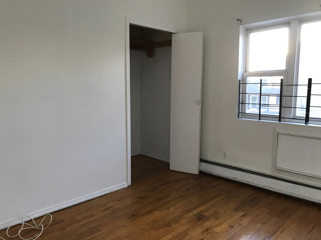 455 East 45th Street - Photo 7