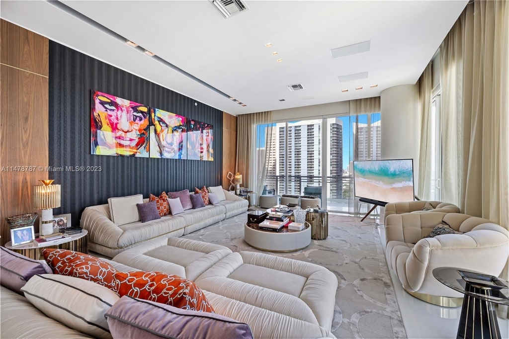 900 Brickell Key Blvd - Photo 1