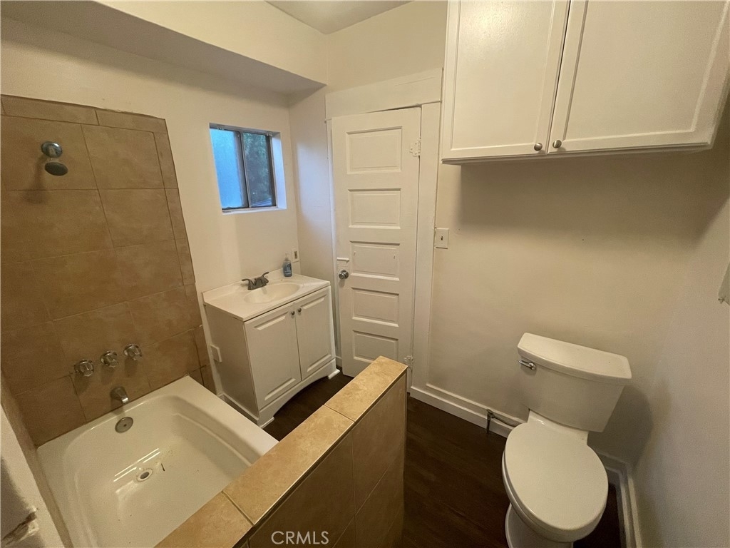 3233 Adriatic Avenue - Photo 7