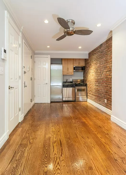 East 5th Street - Photo 2