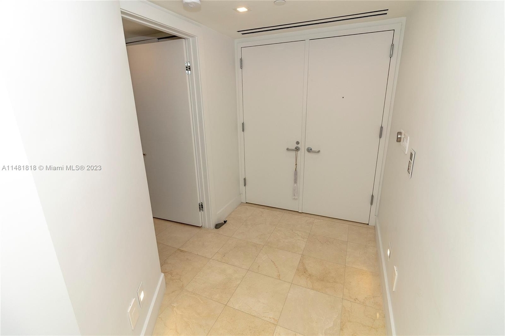 2127 Brickell Ave - Photo 10