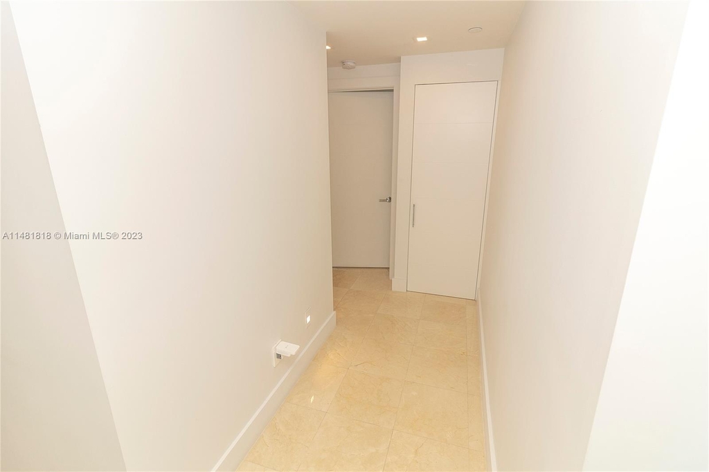 2127 Brickell Ave - Photo 17