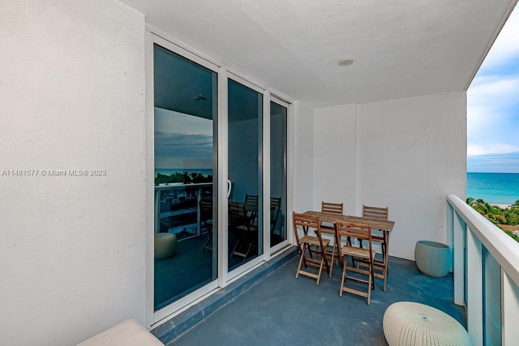 2301 Collins Ave - Photo 20
