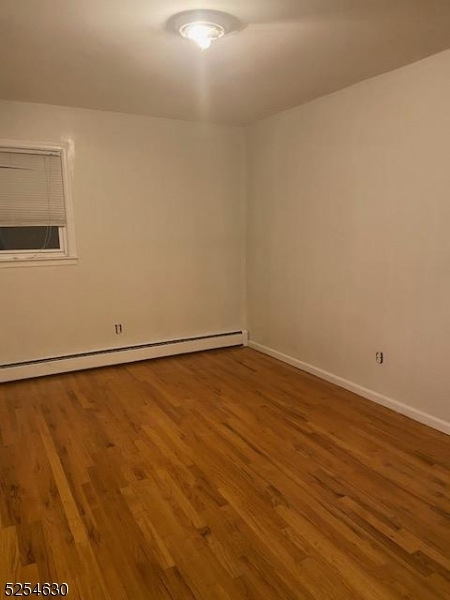 8 Reynolds Ave - Photo 3