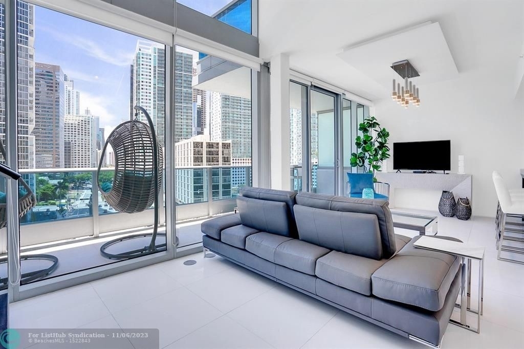 200 Biscayne Boulevard Way - Photo 3