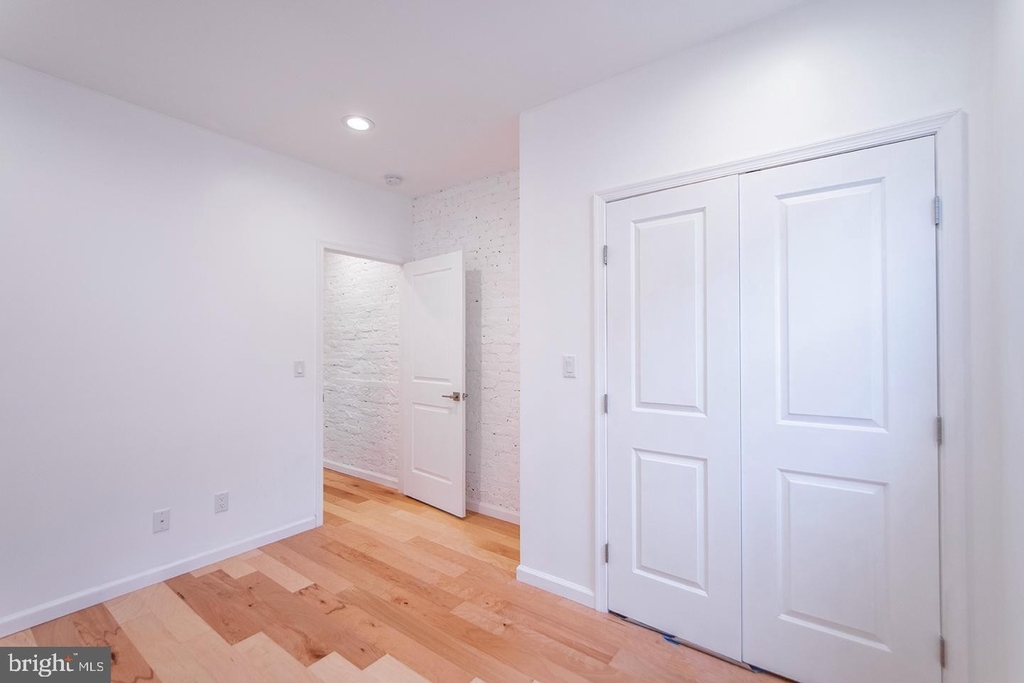 5346 Delancey Street - Photo 4