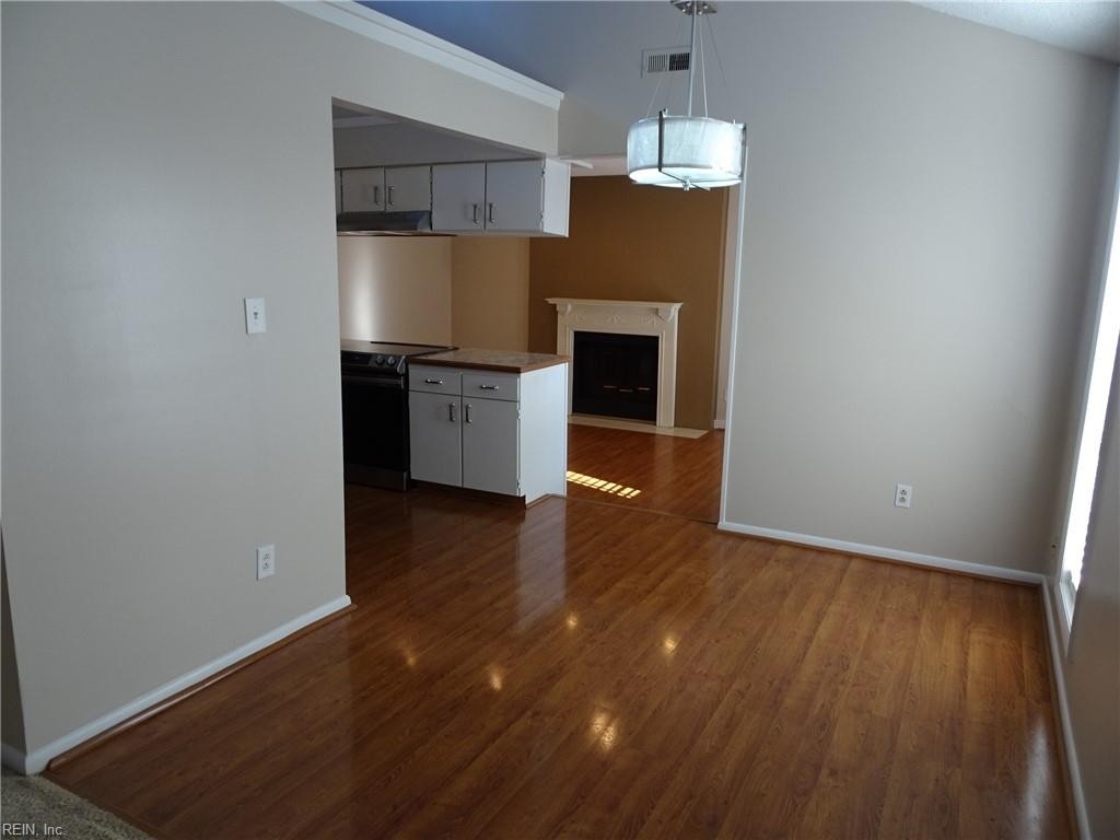 1311 Cypress Place - Photo 3