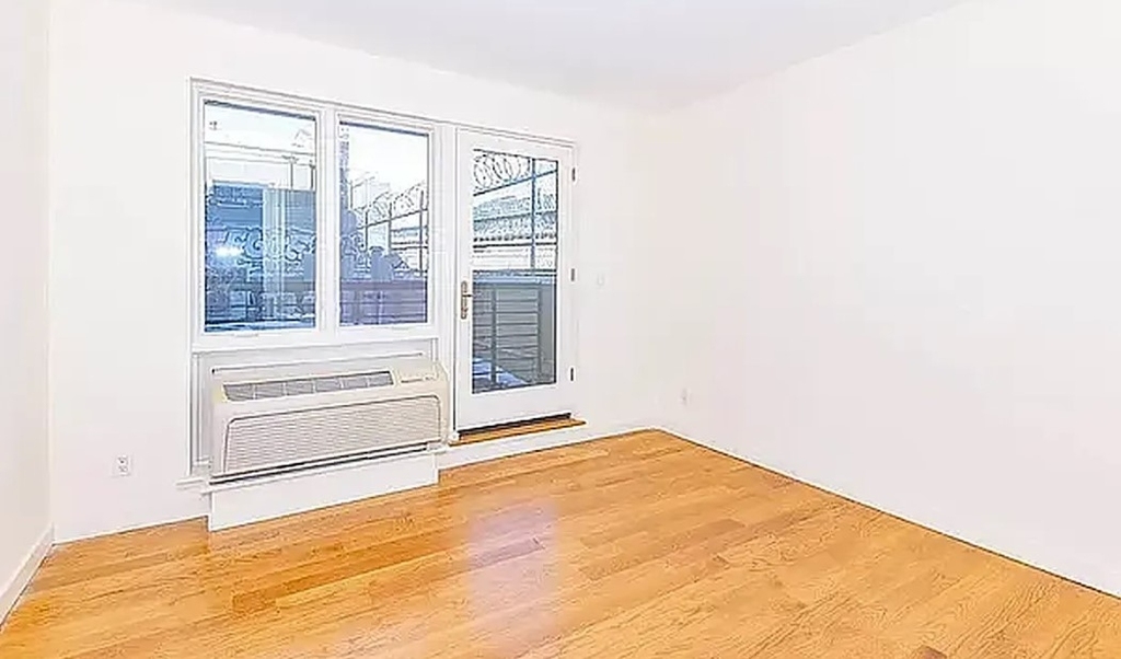 400 Bedford Avenue - Photo 7