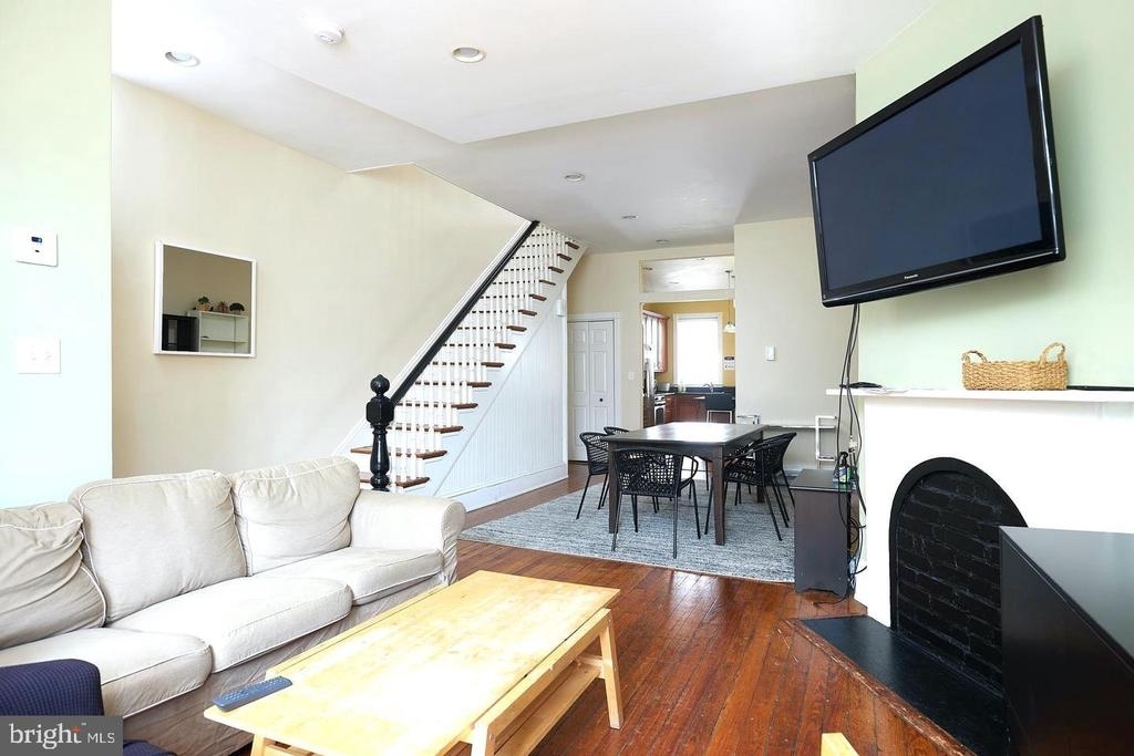 1330 35th St Nw - Photo 3