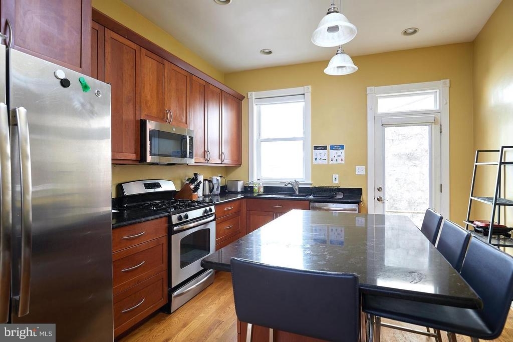 1330 35th St Nw - Photo 8