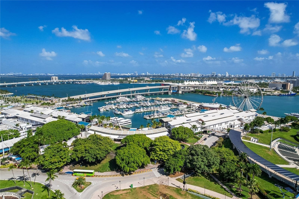 244 Biscayne Blvd - Photo 49