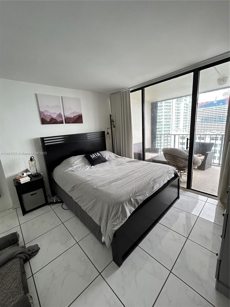 1865 Brickell Ave - Photo 13