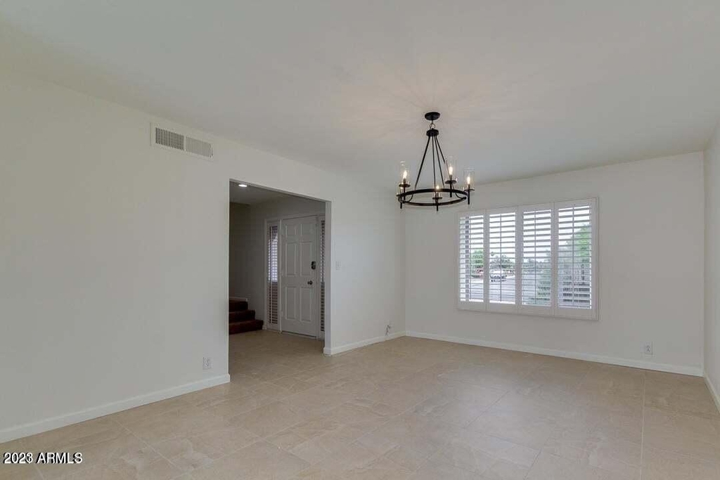 13627 N 57th Place - Photo 3