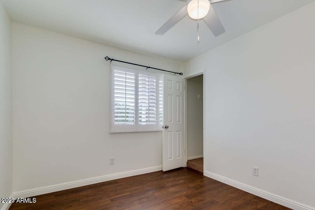 13627 N 57th Place - Photo 22