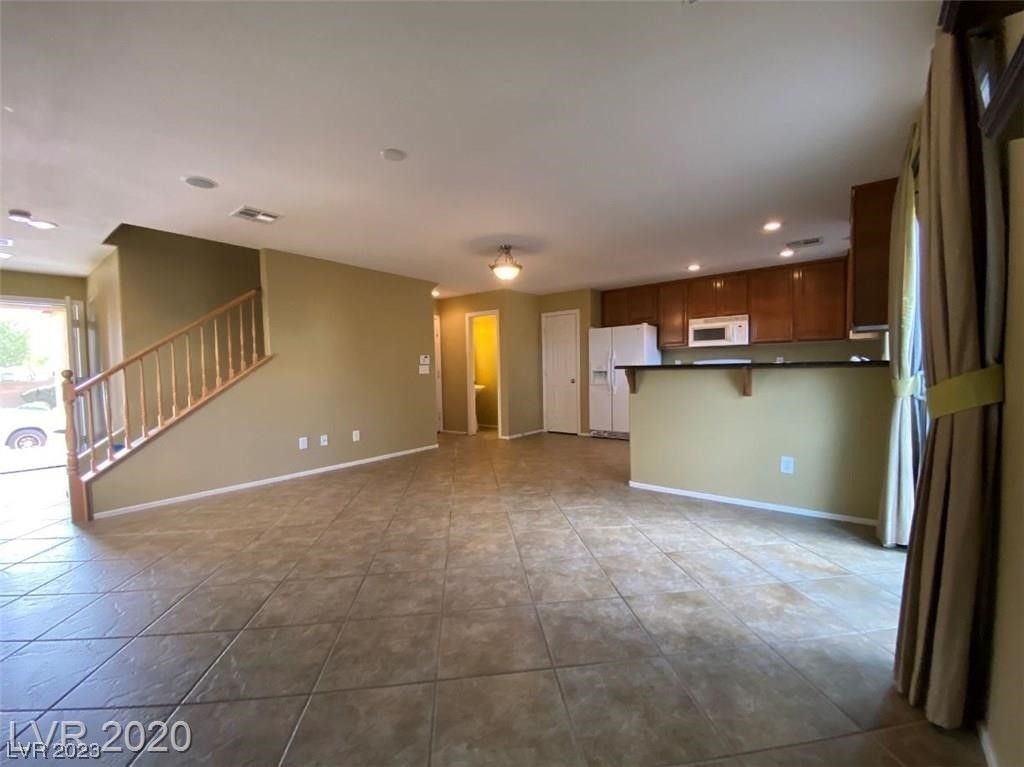 8252 Wuthering Heights Avenue - Photo 10