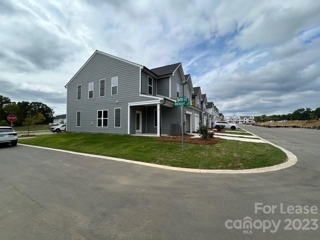 16417 Leading Street - Photo 4