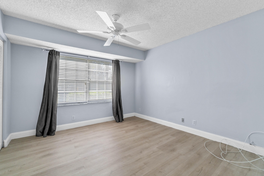 17286 Boca Club Boulevard - Photo 12