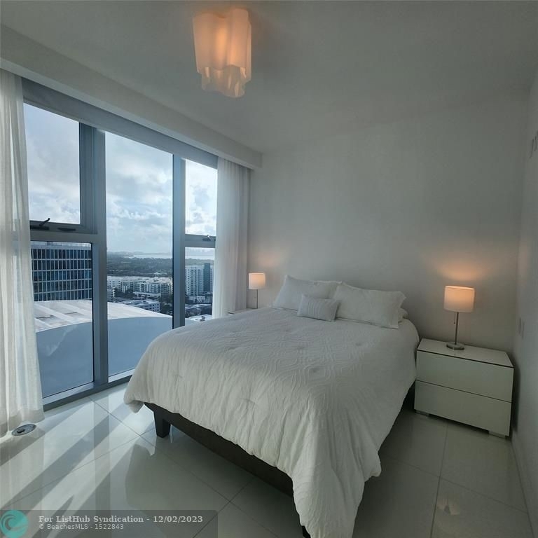 6899 Collins Ave - Photo 32