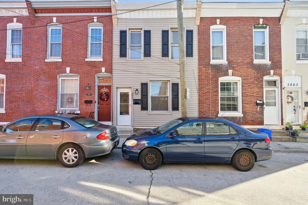 3867 Manor Street - Photo 2