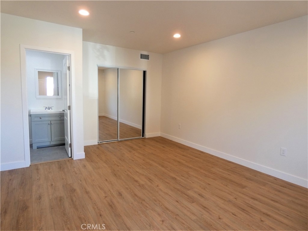 2410 Carmona Avenue - Photo 5